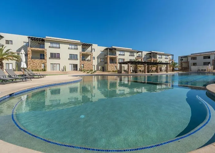 Modern In El Tezal, Peaceful, Secure & Minutes From Cabo Hotspots Apartment *