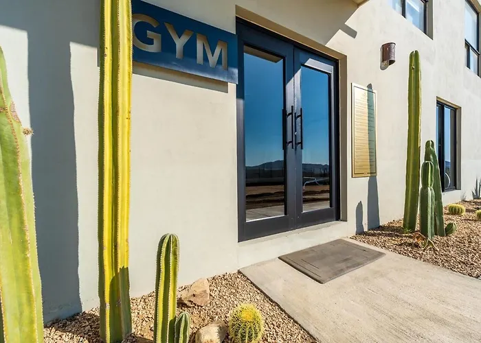 Modern In El Tezal, Peaceful, Secure & Minutes From Cabo Hotspots * Cabo San Lucas